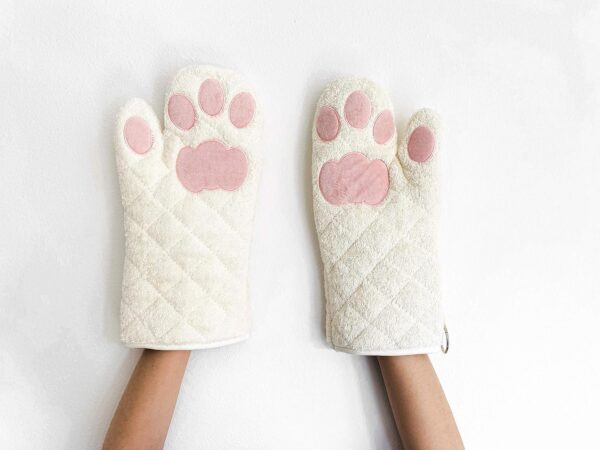 white and pink cat paw cotton oven mitts cute heat resistant kitchen gloves set
