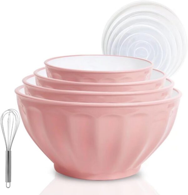Pink 4-piece nesting plastic mixing bowl set with matching lids and egg whisk, featuring BPA-free microwave-safe bowls for baking, meal prep, food storage, and everyday kitchen use.